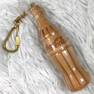 Vintage Coca-Cola Carved Wood Coke Bottle Keychain Charm Purse Fob w/Twist Lock